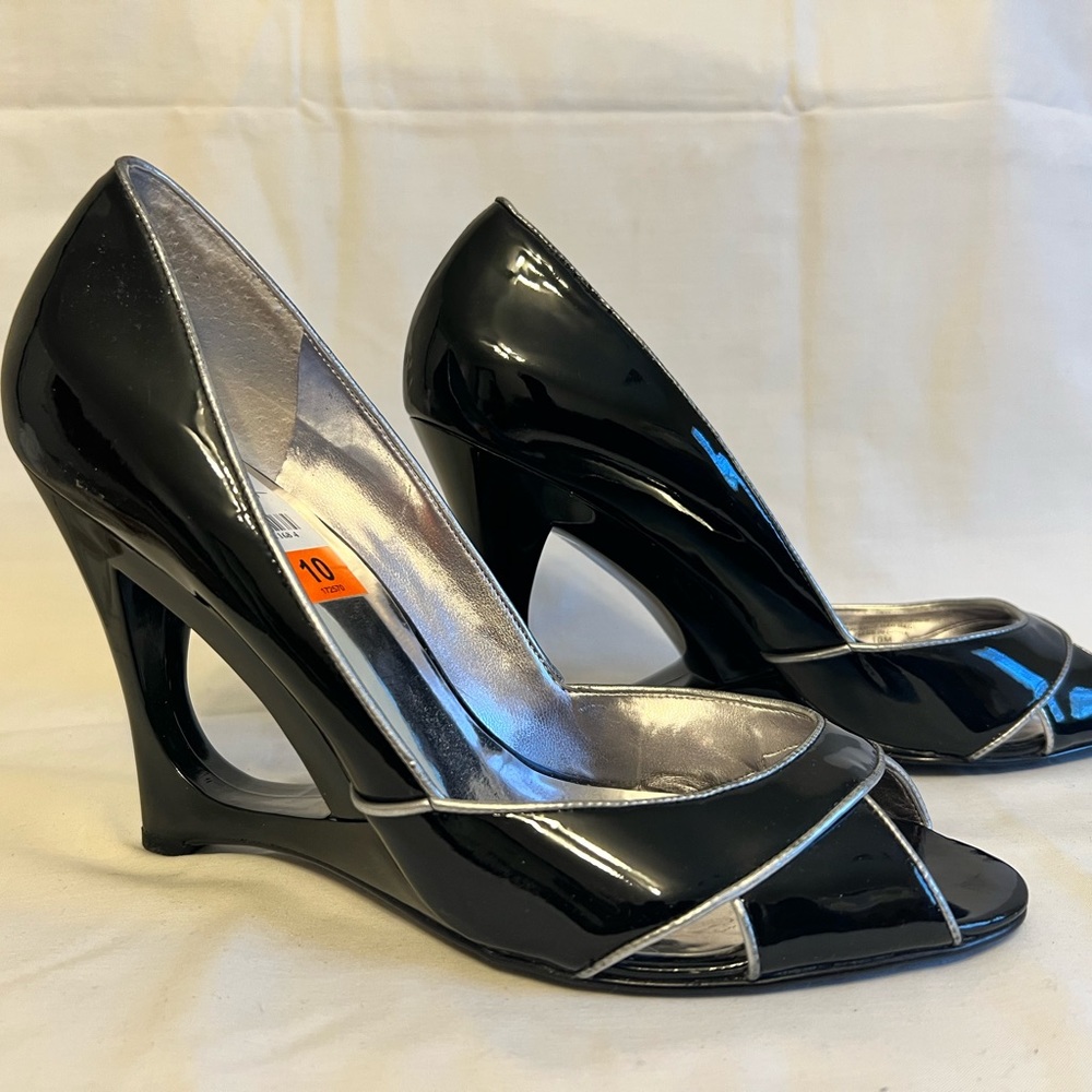 Guess Savor Cut-out Wedge Heels - Black 10